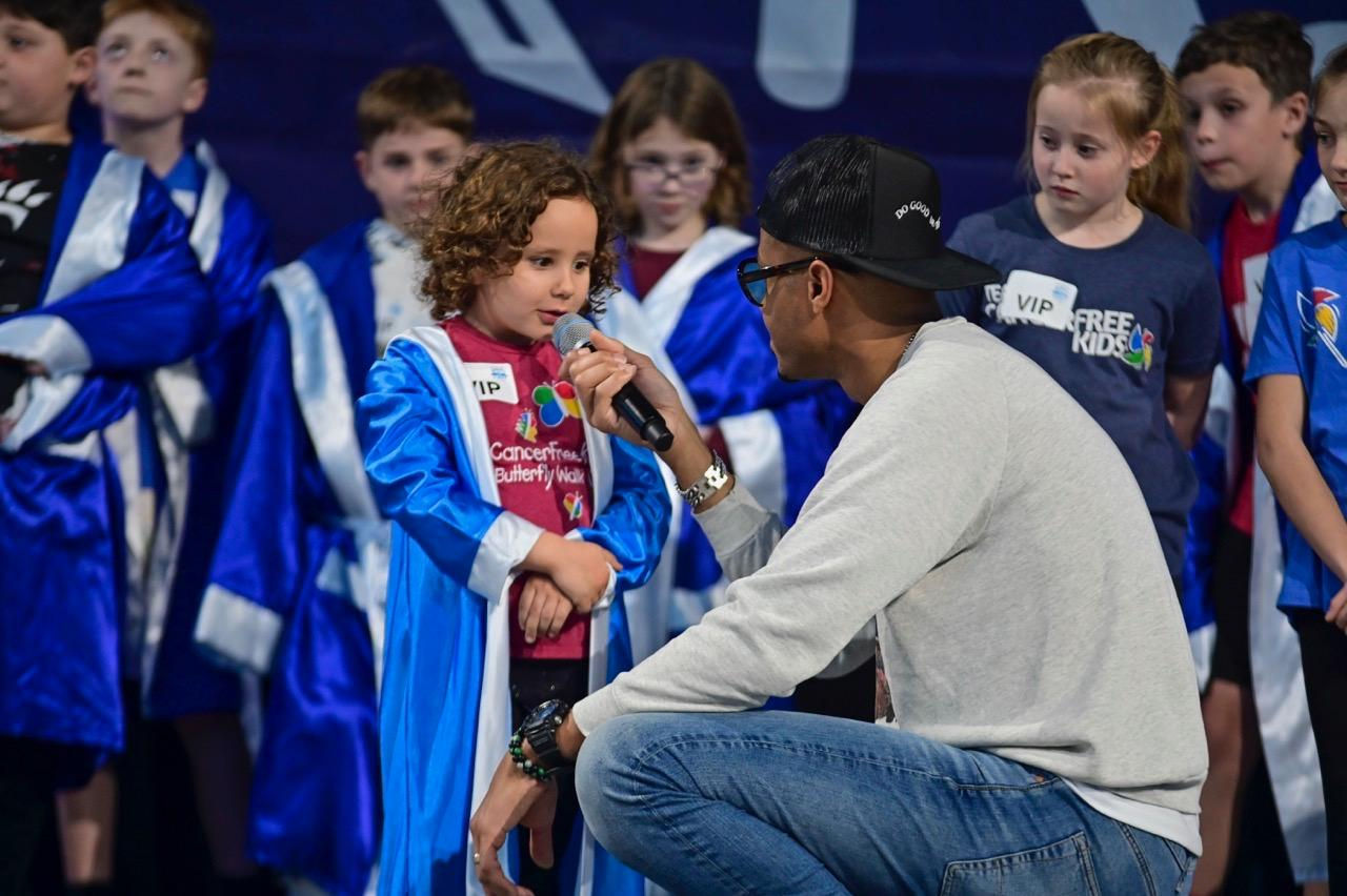 Everly at Fight for the Night